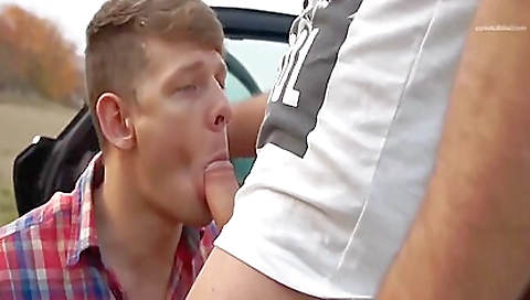Blonde in stockings gets creampied in the backyard