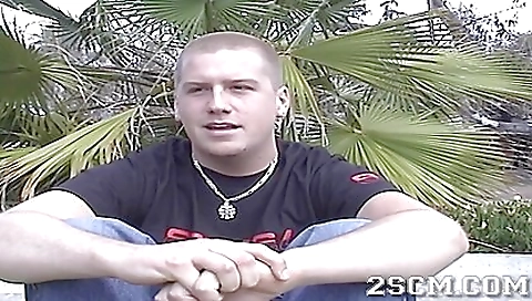 Horny guy sucks dick and makes it cum on the floor