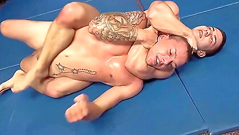 Tattooed asian girl has a tattooed pussy on her face