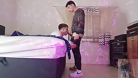 Gay men and lesbians in hot amateur gay porn video
