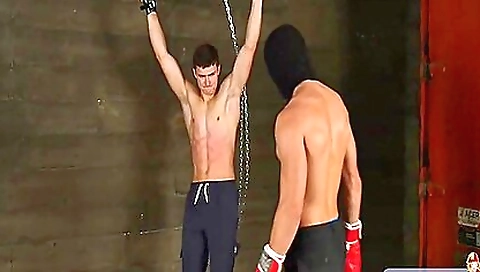 Amor brunette getting penetrated in her pussy in amateur