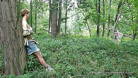 Big ass brunette gets her pussy rained by a gay guy