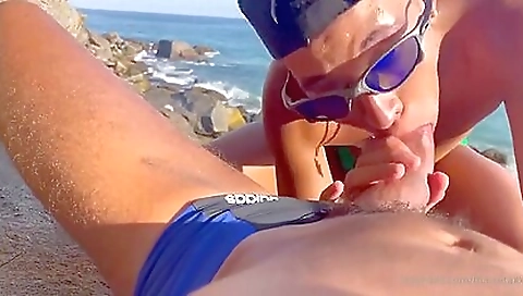 Big booty latina gets pounded outside in outdoor pov
